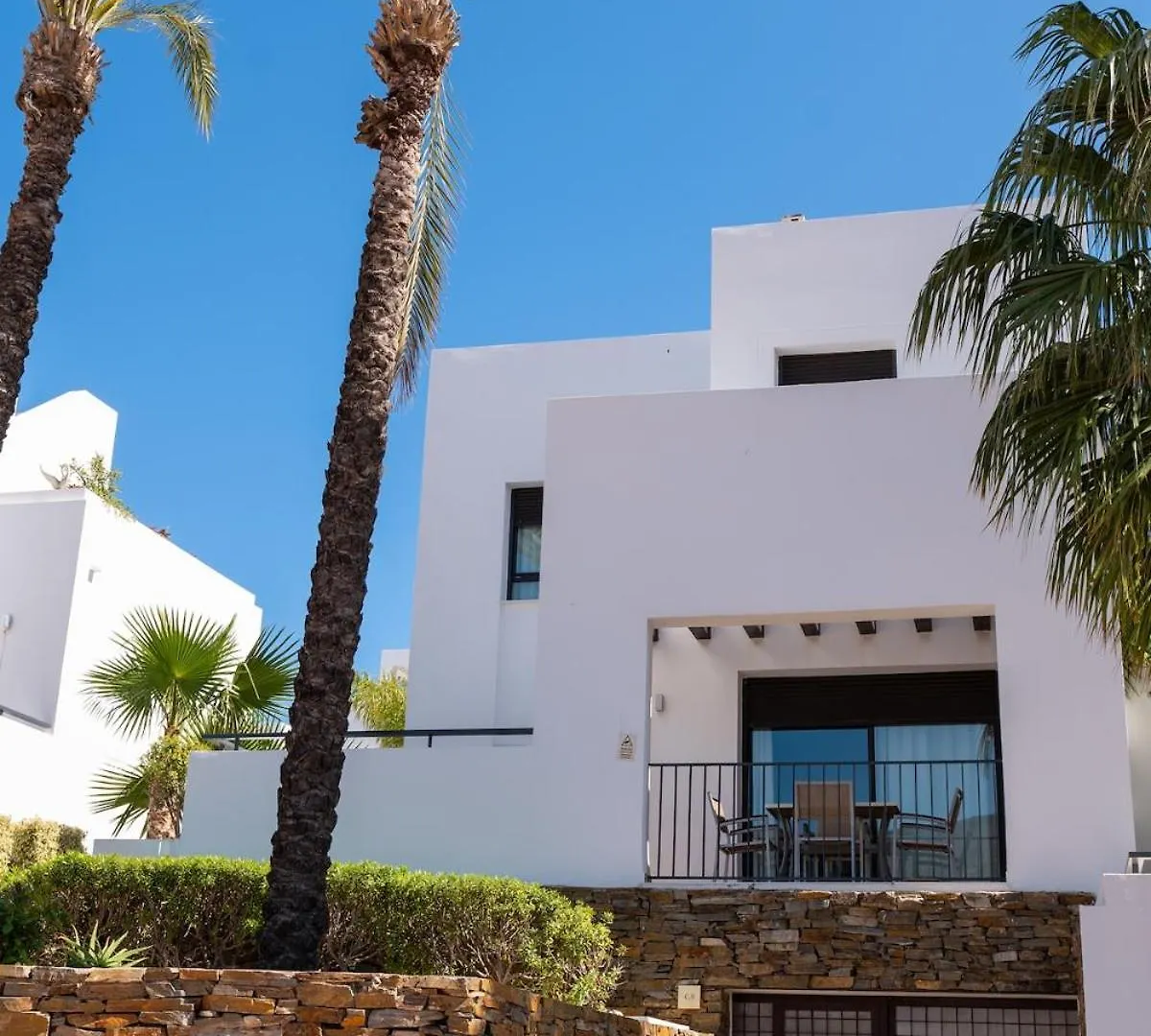 Villa De 4 Dormitorios En El Resort Playa Macenas Mojacar